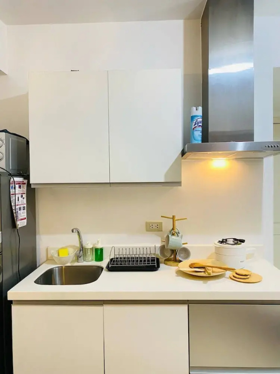 Azure Urban Resort South Paranaque Beach View Unit- Newly Renovated - Near Airport Near SM Bicutan