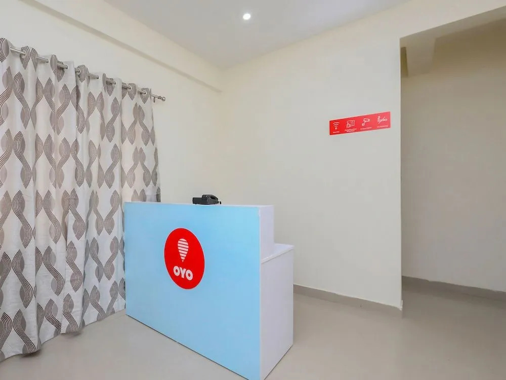 OYO 18600 Krish Lakeside Comforts