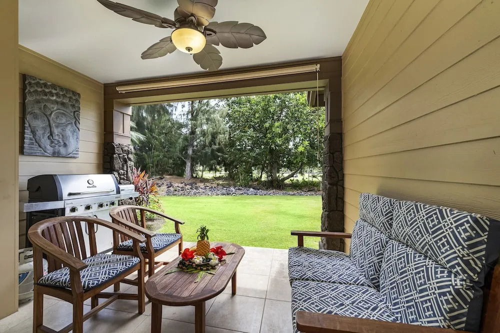 Hali'i Kai at Waikoloa 2b 2 Bedroom Condo by RedAwning