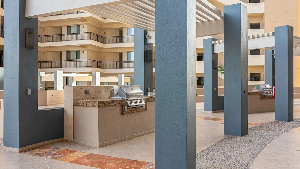 Cristal 803 2 BR 2 BA Condo @ Las Palomas Phase 1
