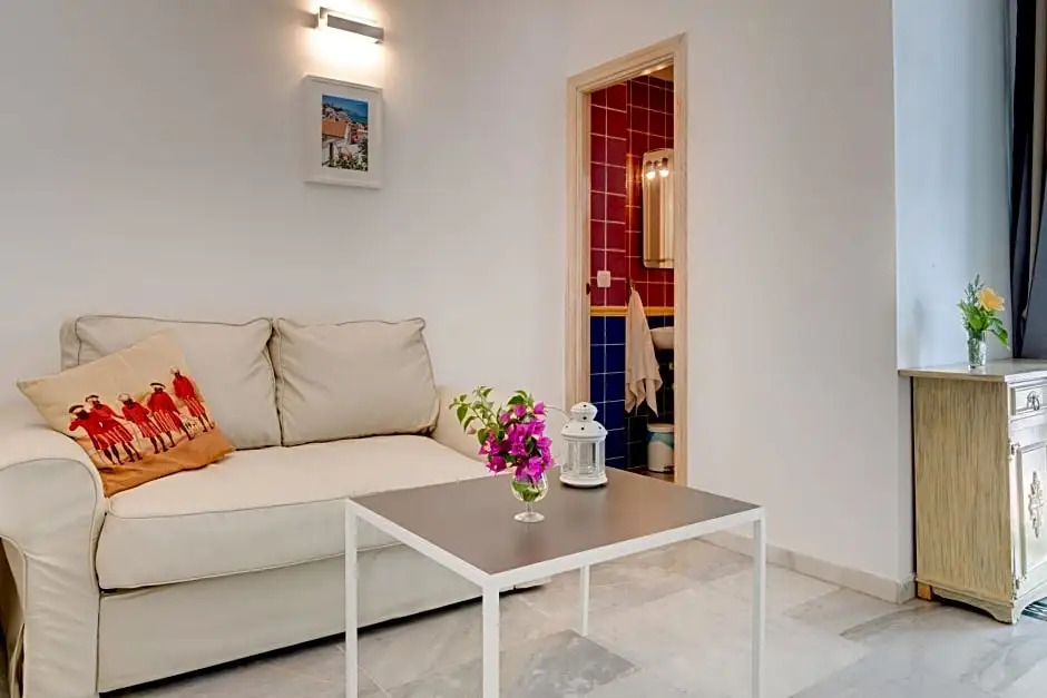 Hostal Almijara