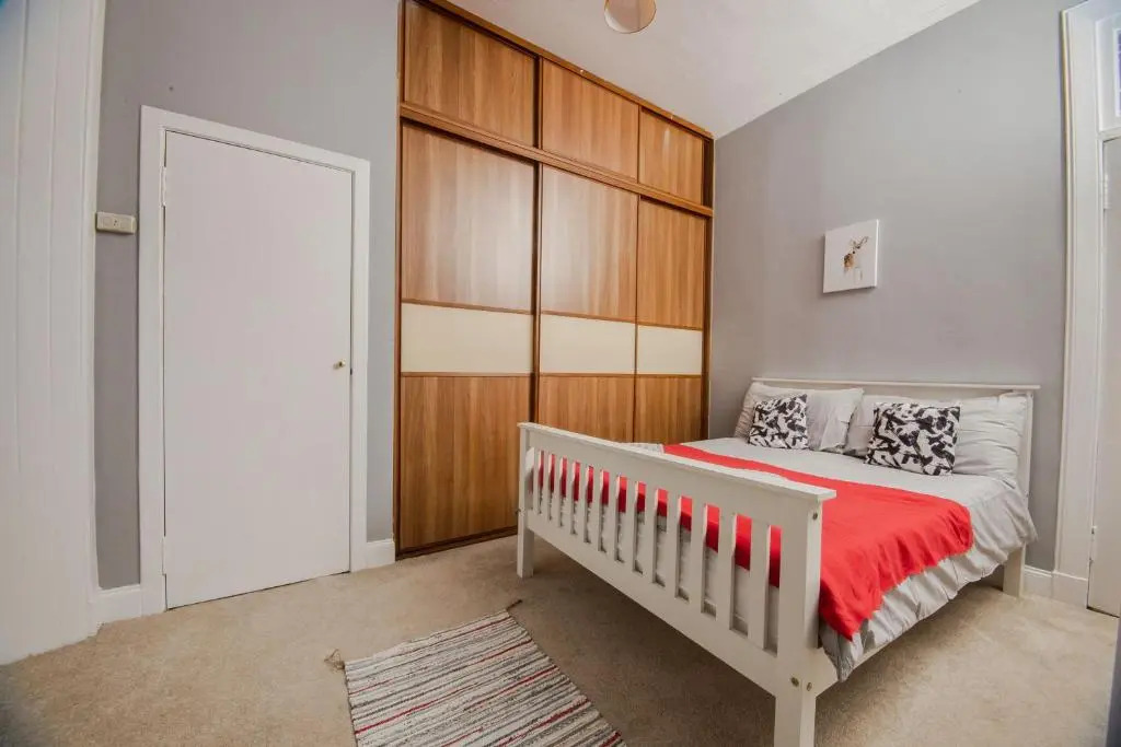 Bonhill Getaway