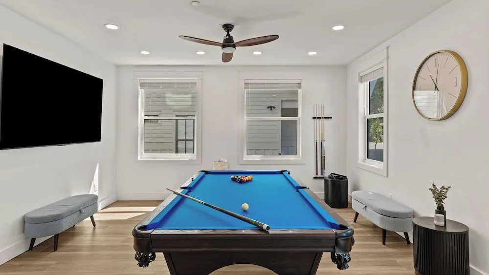 Graytness & Grayton Dreams by Avantstay Sleeps 64 + 22 Bedrooms 2 Pools + Spa + Game Rooms + Elevator Bikes + Golf Carts Walk to Grayton Beach