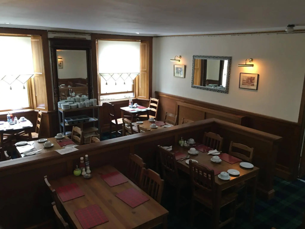 Smiths Hotel