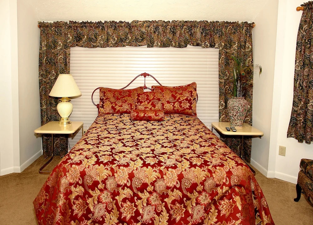 Sleeping Beauty 511 - Two Bedroom Cabin