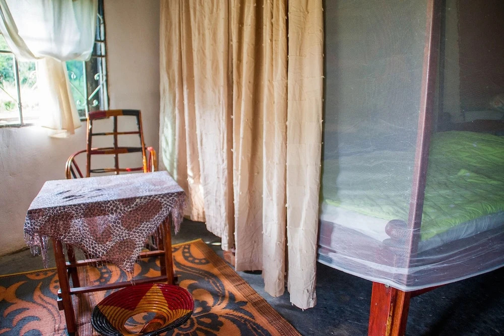 Kijuura Lodge