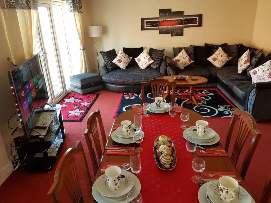 Edinburgh City Deluxe Apartment
