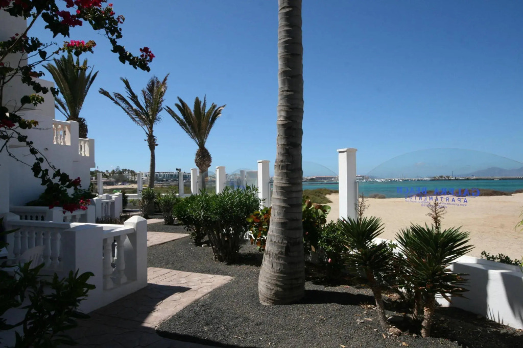 Apartamentos LIVVO Galera Beach