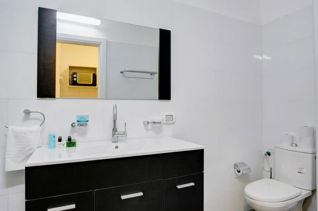 Geula Suites