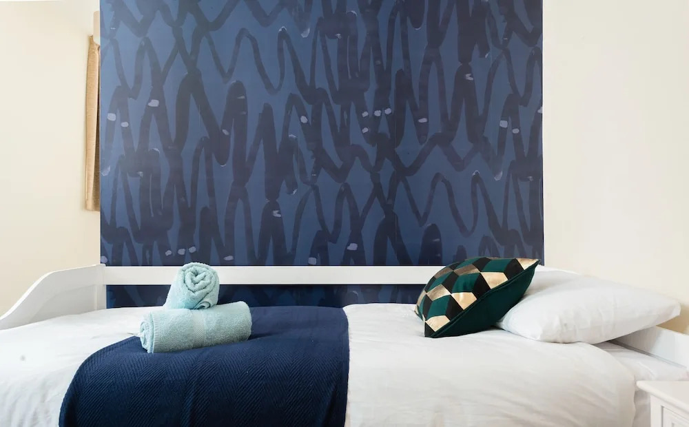 The Broadmead Jungle - Lovely & Central 3BDR Apartments	