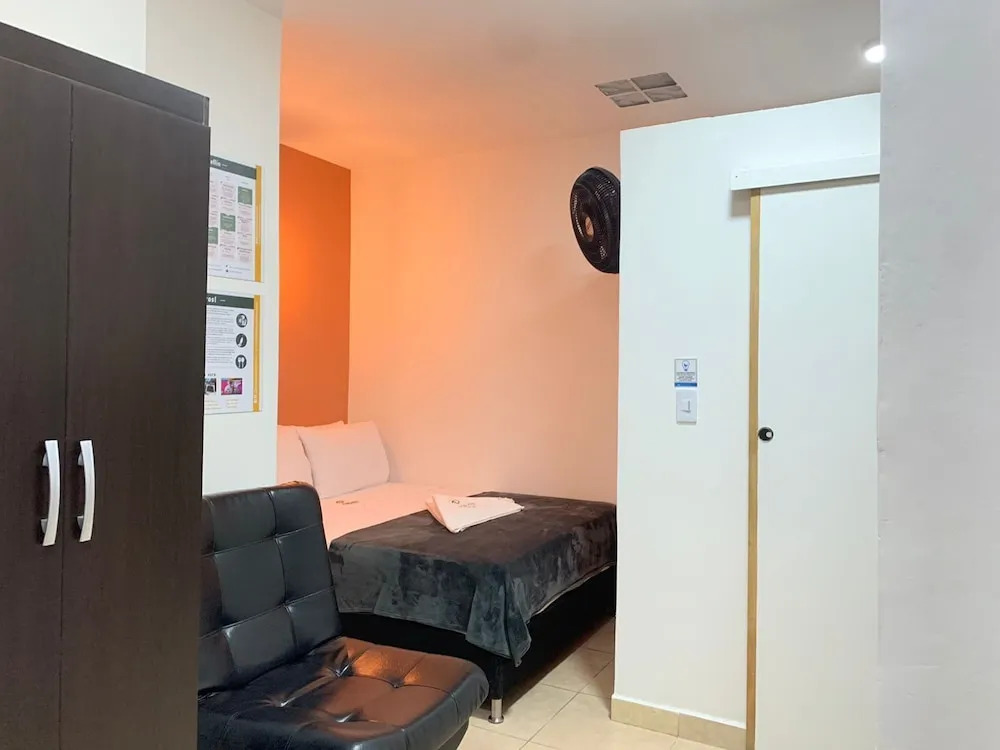 Poblado Guest House