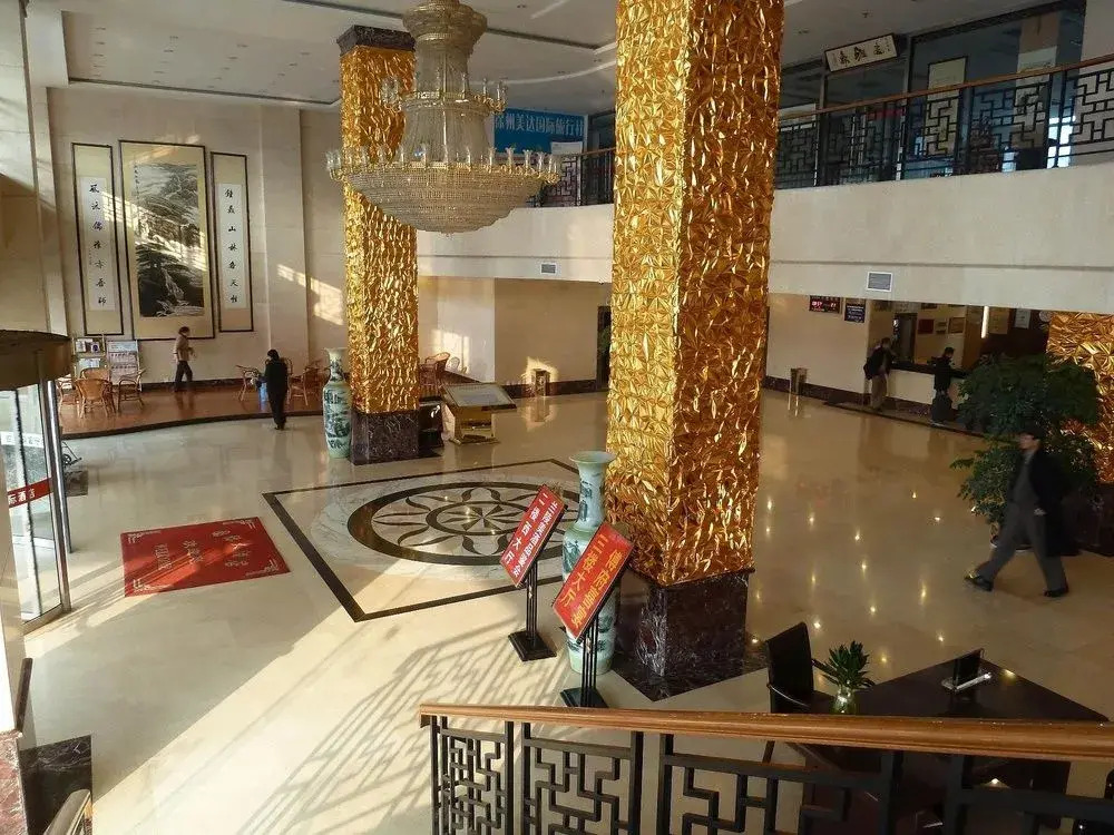 Liangyuan International Hotel - Suining