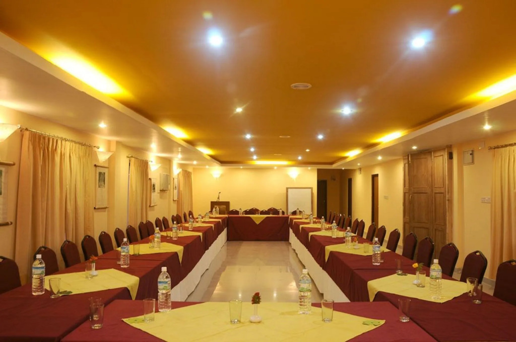 Royal Astoria Hotel