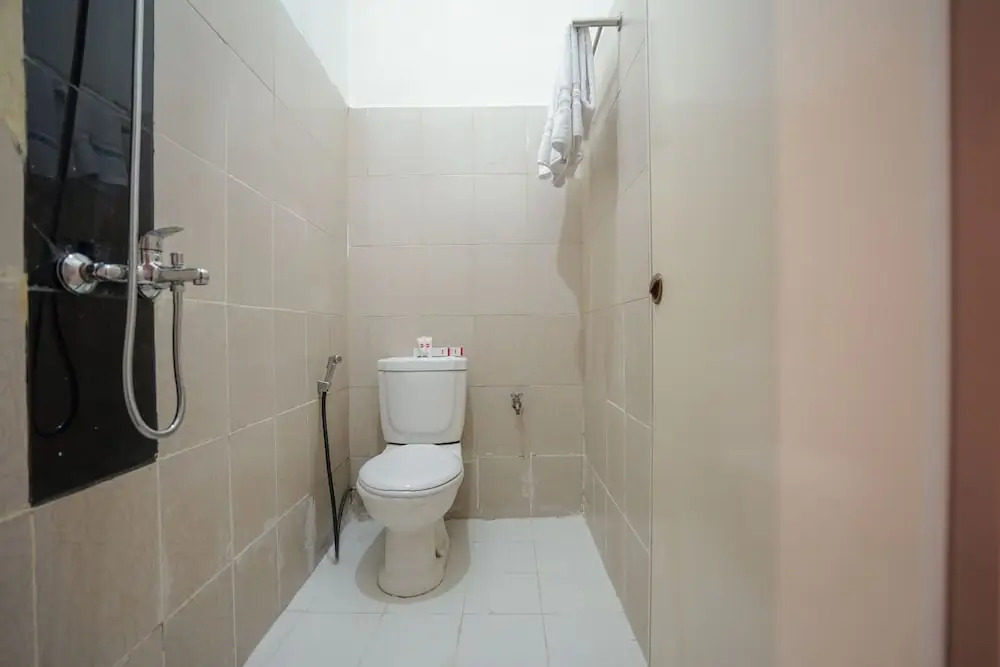 Oyo 1026 Cendrawasih Homestay