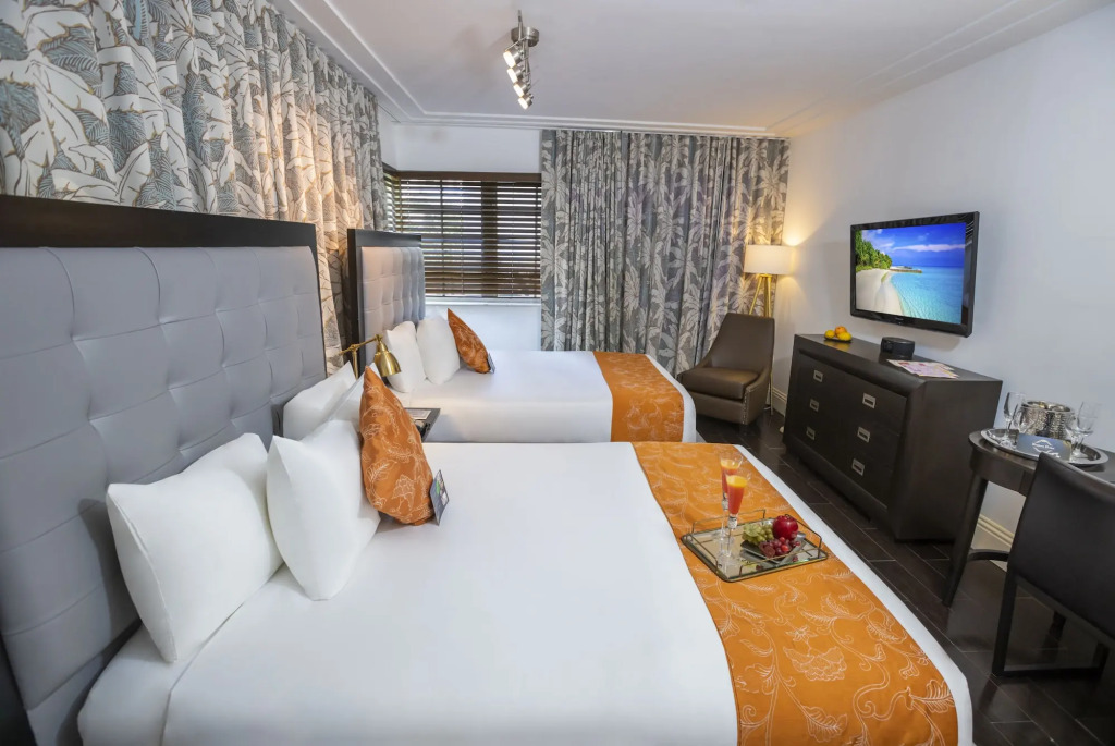 Riviera Suites
