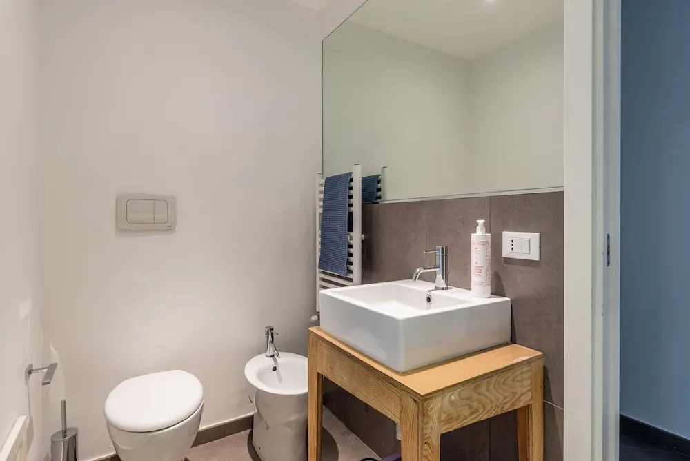 Metam Apartment in the City Center by Wonderful Italy