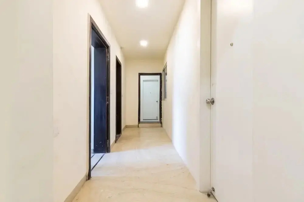 Savoy Suites by OYO Rooms