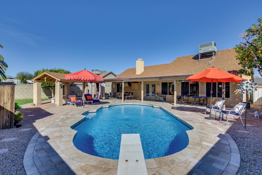Glendale Entertainment Hub! Family Home w/ Pool