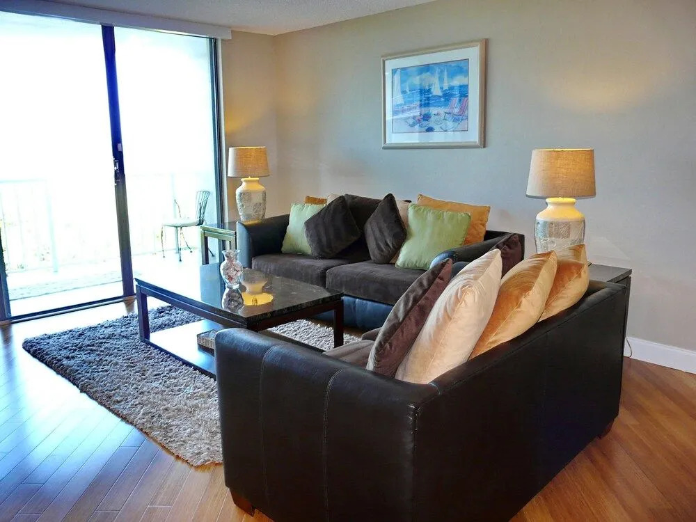 South Seas Tower 4-602