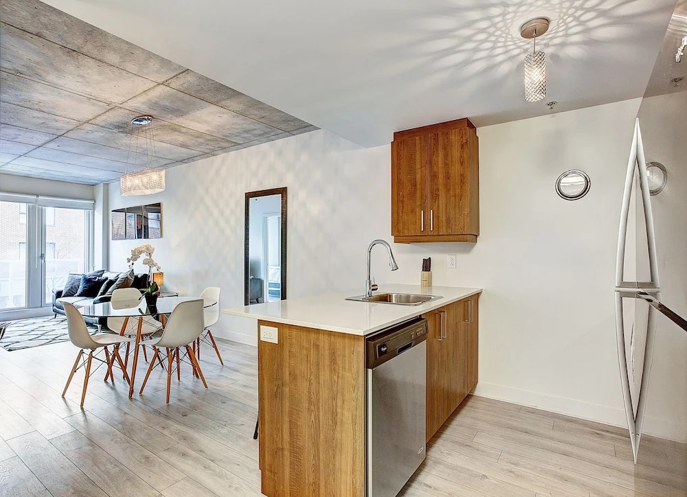 City Suites