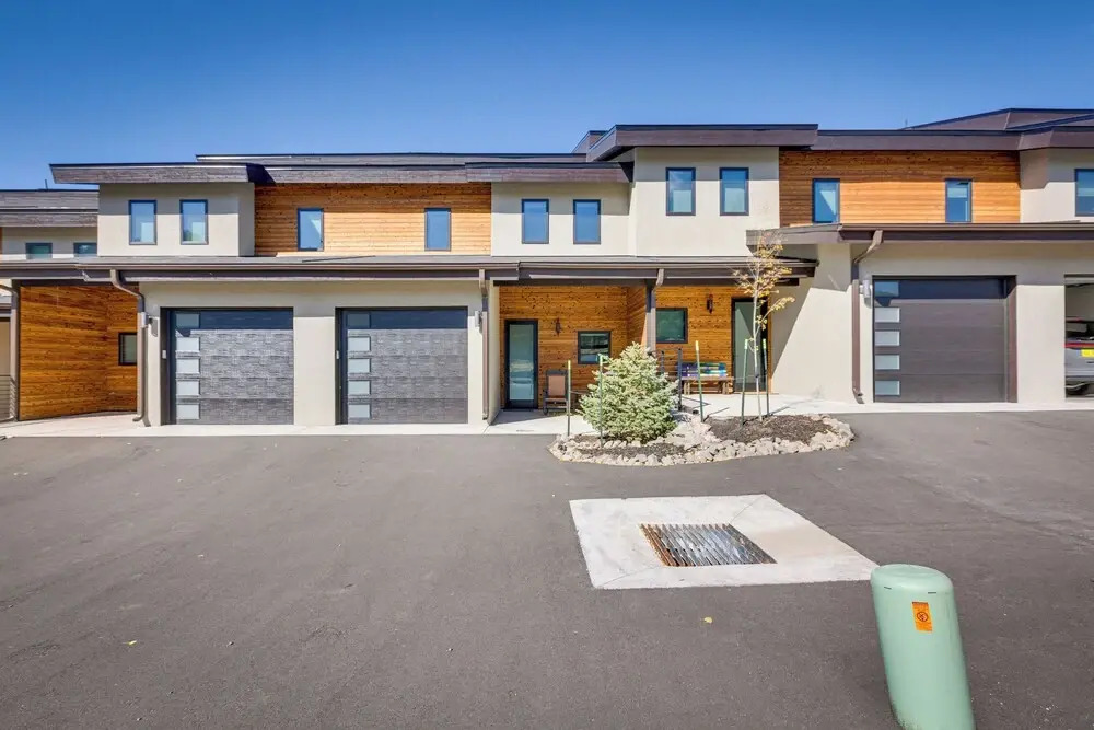 Angel Fire Home w/ Hot Tub < 1 Mi to Ski Slopes!