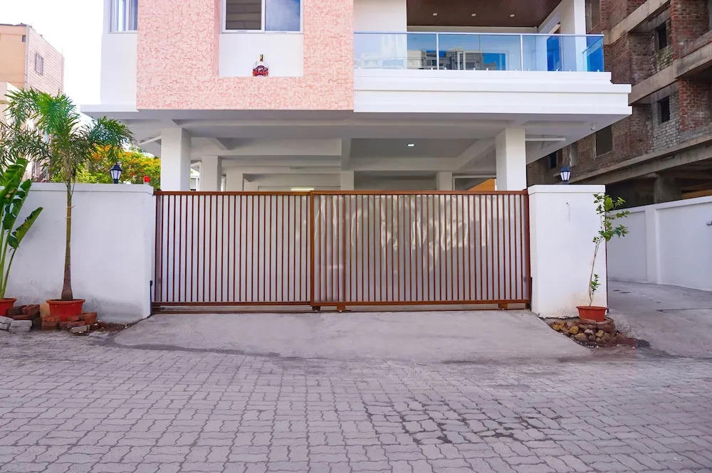 FabHotel Prime Athiti Delight Stay - Nr Shri Baneshwar Mandir, Baner