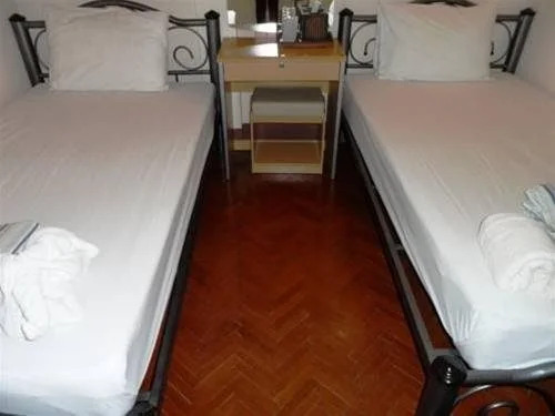 Huen Panicha Guesthouse