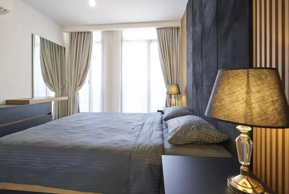 Amazing Penthouse Apartment With Rooftop Pool&bar