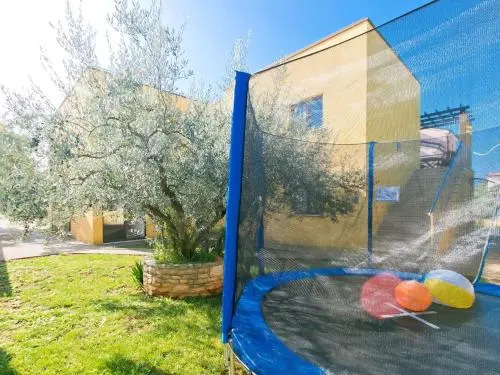 Apartment Villa Alpa-4 by Interhome