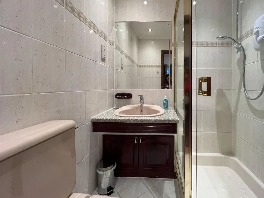 Glen View - Uk37557
