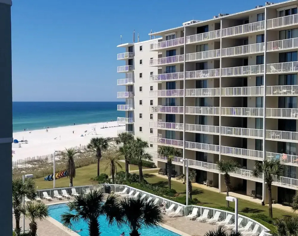 Tradewinds Condos