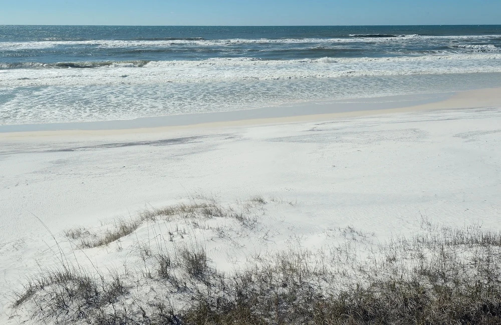 Summerwind With Ocean Views, Beach & Pool 3 Bedroom Condo