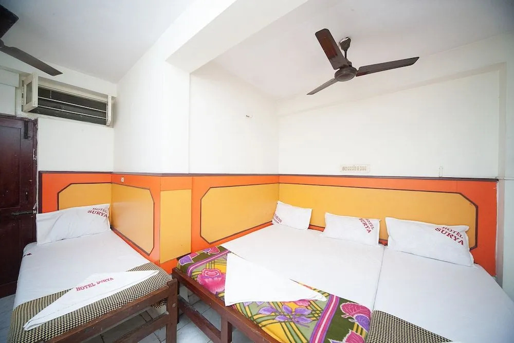 Spot On 38565 Hotel Surya