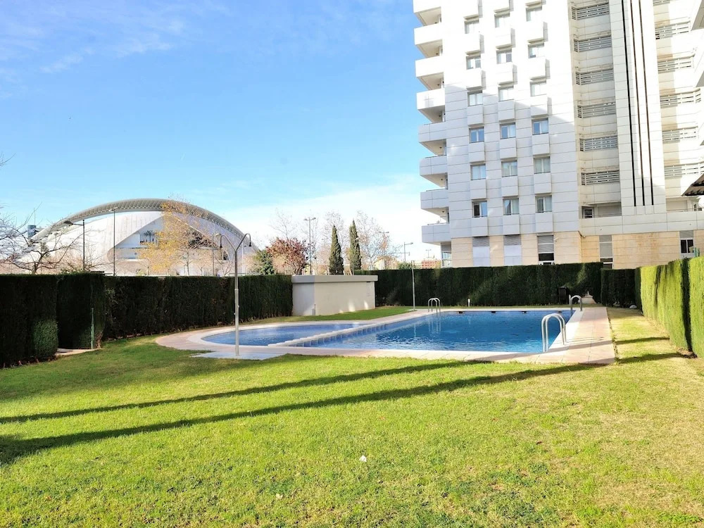 Apartamentos Travel Habitat Torre Francia