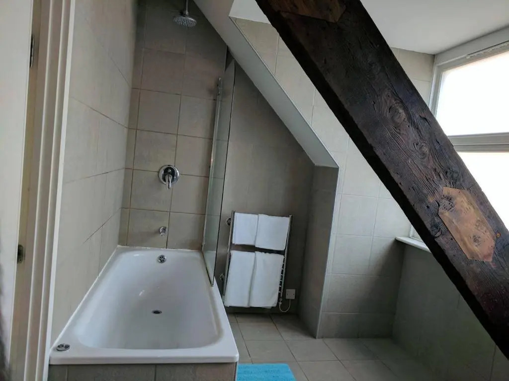 17 Crusader House