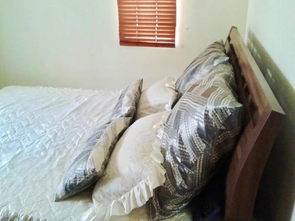 House With 4 Bedrooms in Flic en Flac, With Pool Access, Enclosed Gard