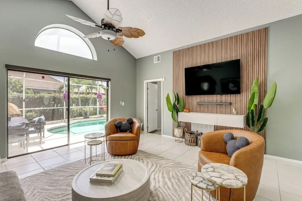 Disney Getaway w/ Private Hot Tub 14 Mi to Parks