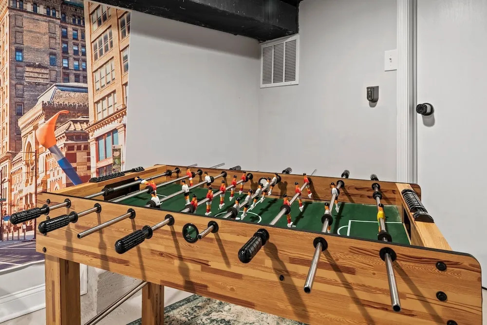 Modern & Comfy - 5* - Location Game Room