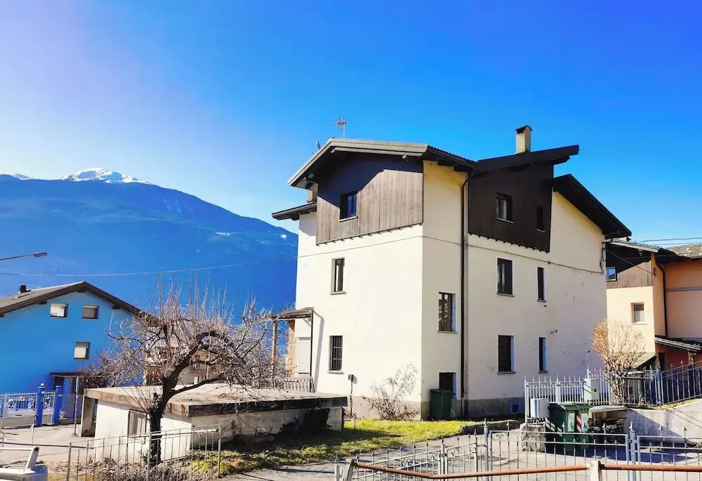 Quiet Two-room Apartment With Parking Space - Casa Montan