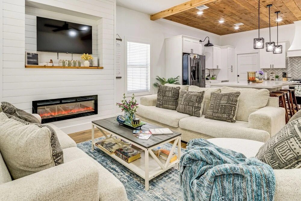 1 Mi to Dtwn Brenham! 'the Bell & Bloom Cottage'