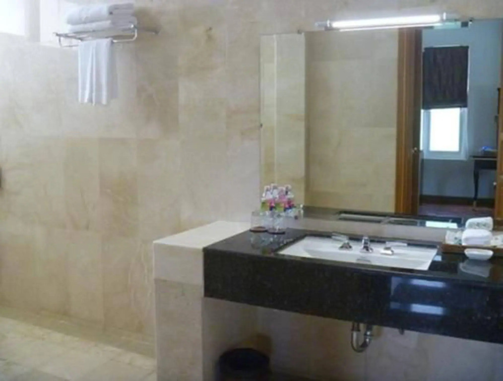 Myat Thinzar Hotel