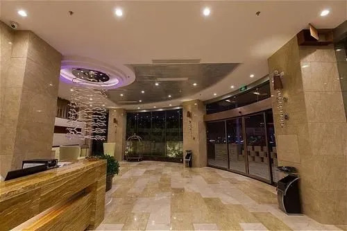 Yeste Hotel Train Station Branch