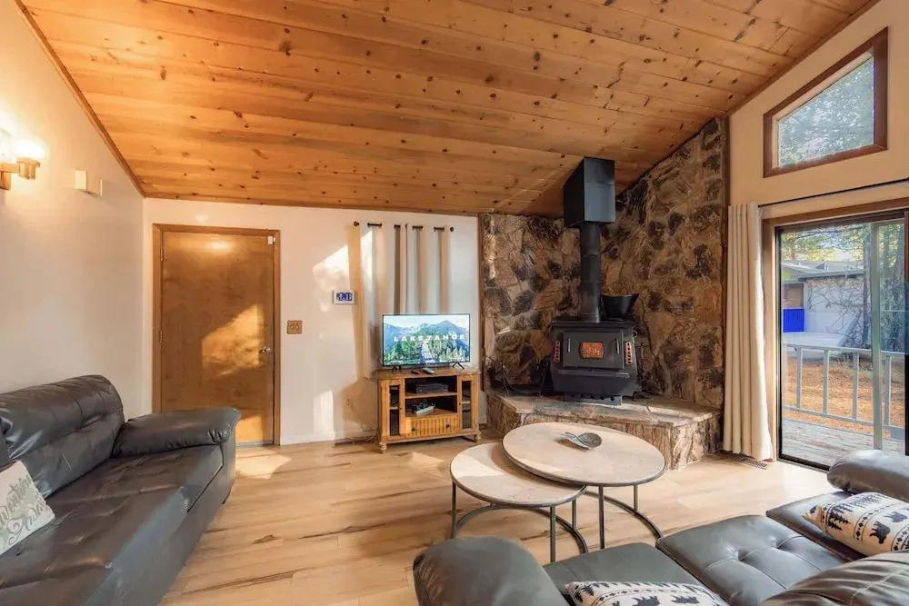 Oglala Little Lodge - Cabin Getaway
