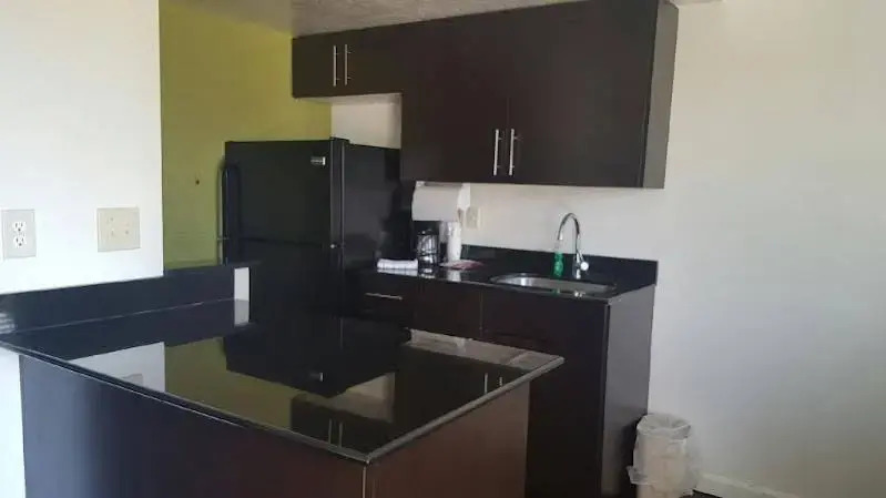 Clarion Suites Inn