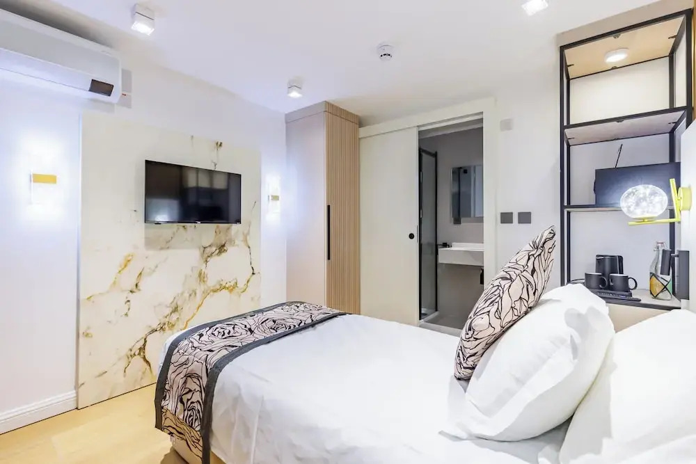 Rosemay Boutique Hotel Near Heathrow Airport