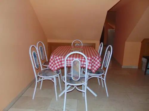 Leander Apartman