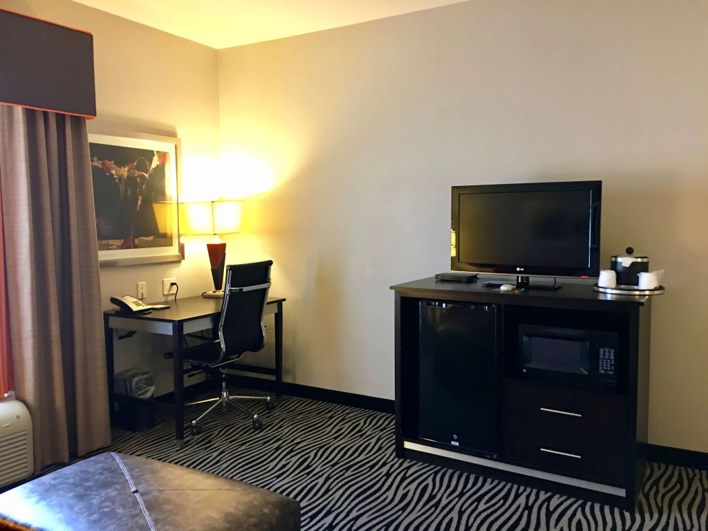 Hampton Inn and Suites Tulsa Central
