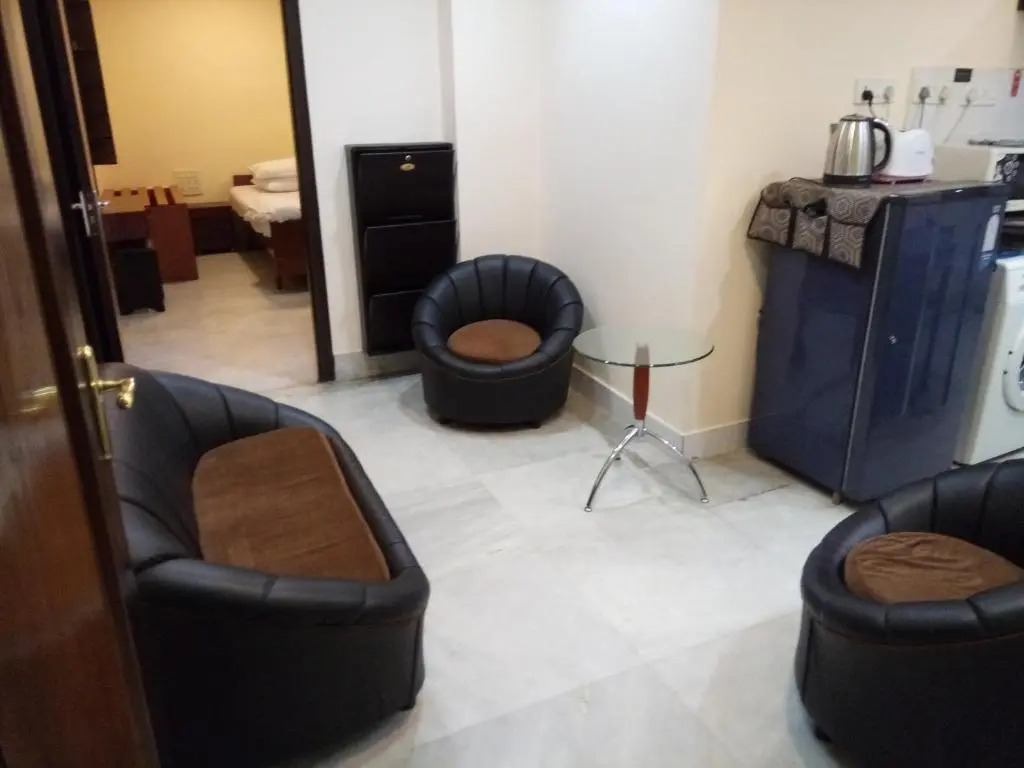 Service Apartments, Park Street, Calcutta
