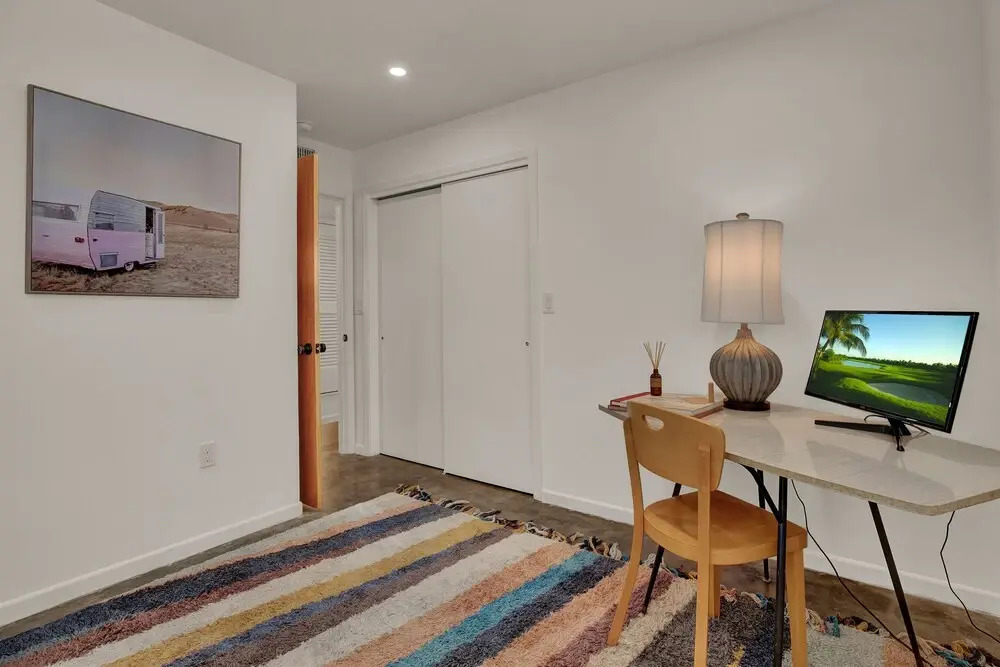 Luxury Home Just 2blcks From Main St!