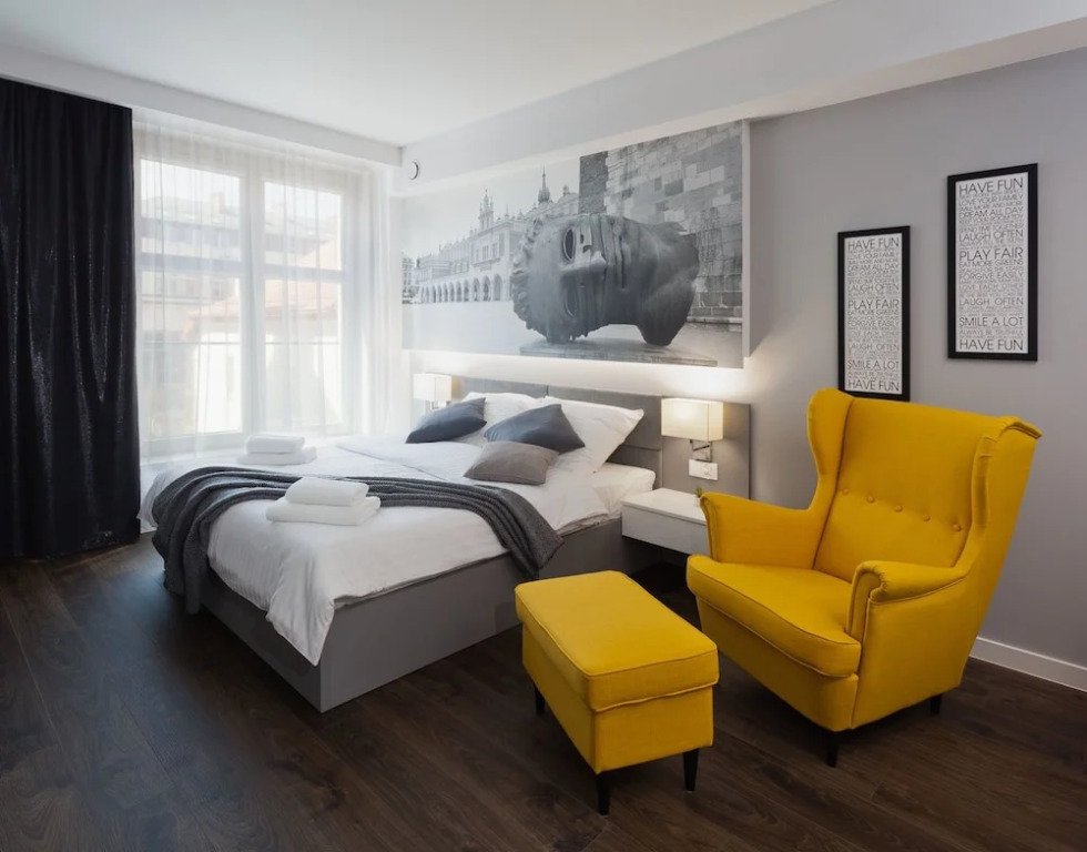 City of the Kings Silver Apartments